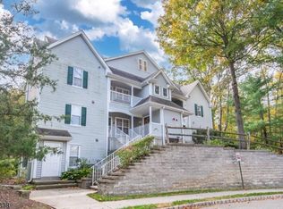 308 Chatfield Dr, Pompton Plains, NJ 07444