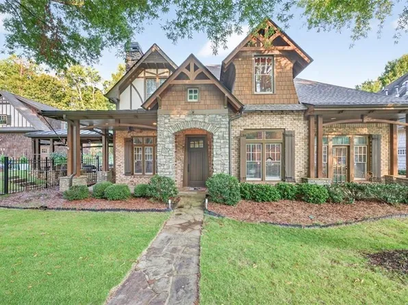 5829 Swinging Gate Rd, Gainesville, GA 30506