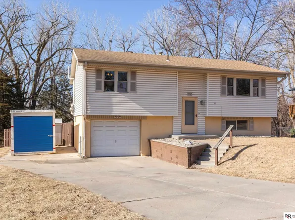 1112 Bryan Ave, Bellevue, NE 68005