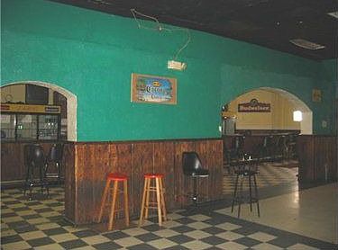 3rd image of 1102 East Ave