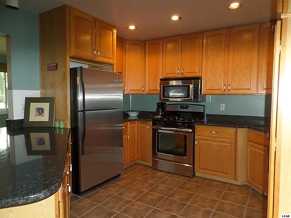 3rd image of 108 Camelot Ct