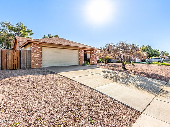3rd image of 1647 N BULLMOOSE Drive