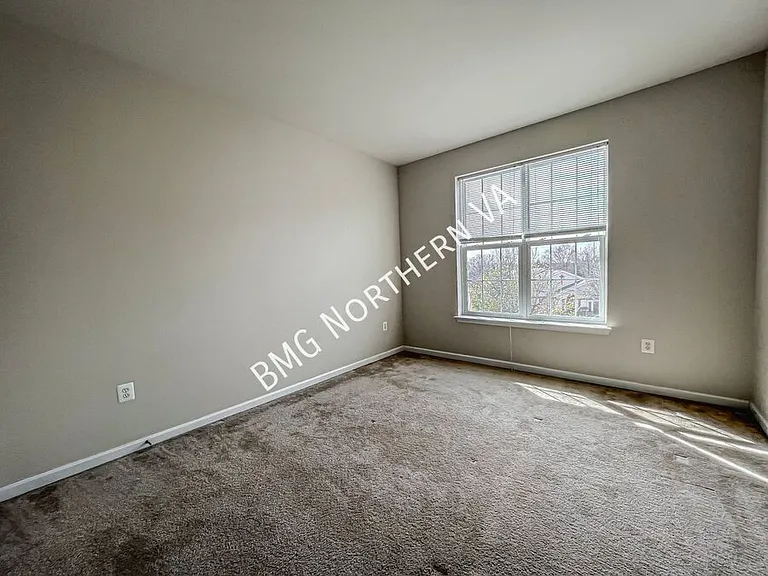9535 Center St — Photo 27