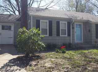 8021 Summit St, Kansas City, MO 64114