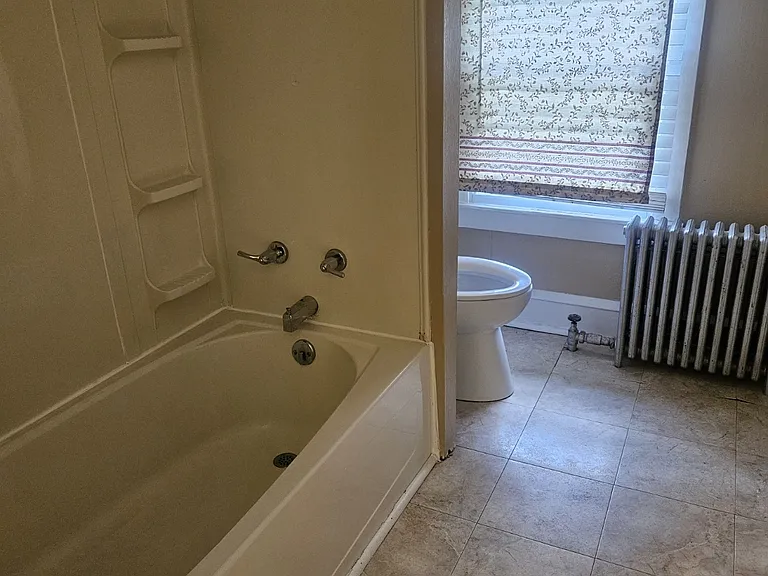 761 Chestnut St — Photo 17