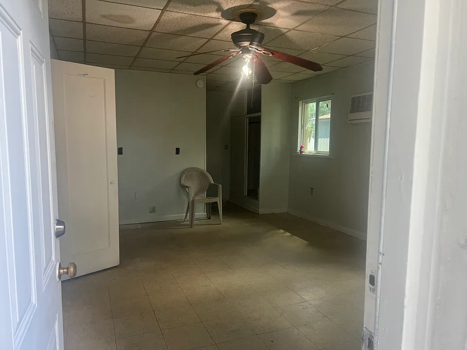 1275 NW 123rd St