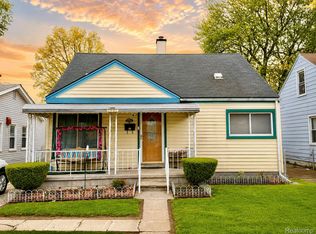 3896 Poplar Ave, Warren, MI 48091
