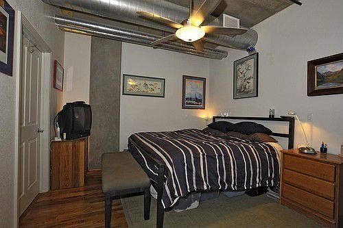 Bed room