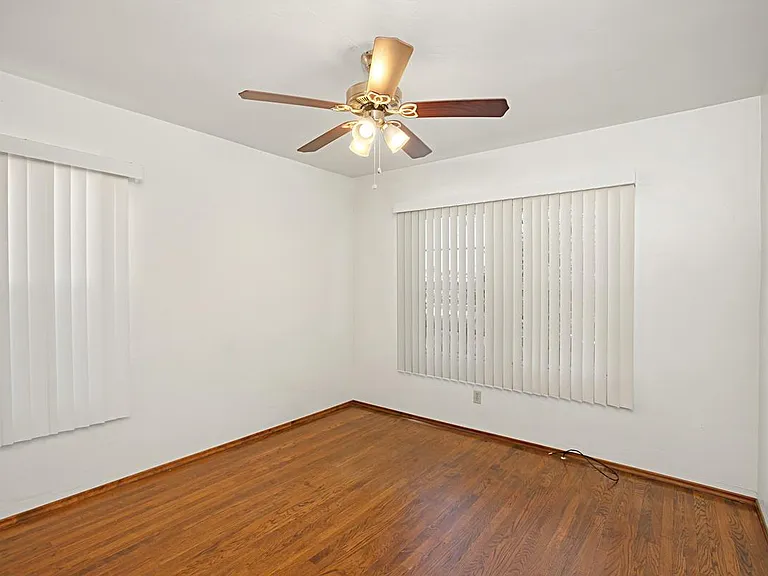 3004 Fairmount Ave — Photo 13