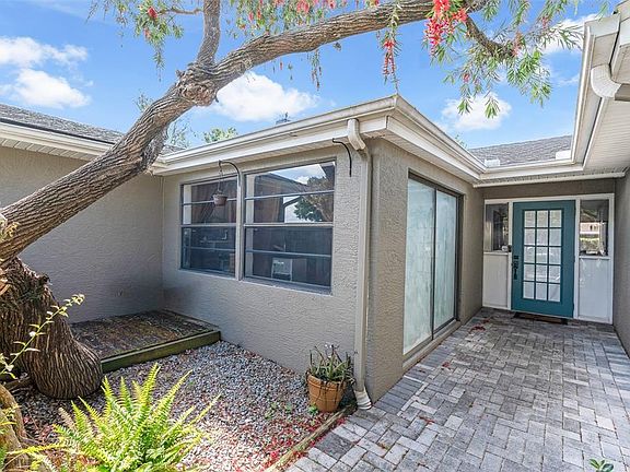 3rd image of 314 Hormigas St