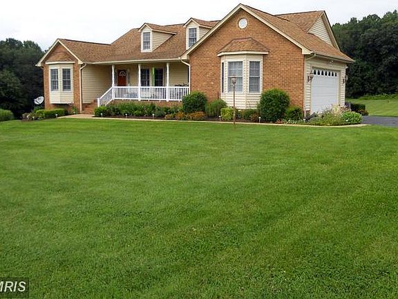 5th image of 18 Hartwood Meadows Dr