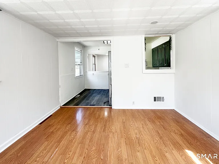 225 Battis Rd — Photo 12