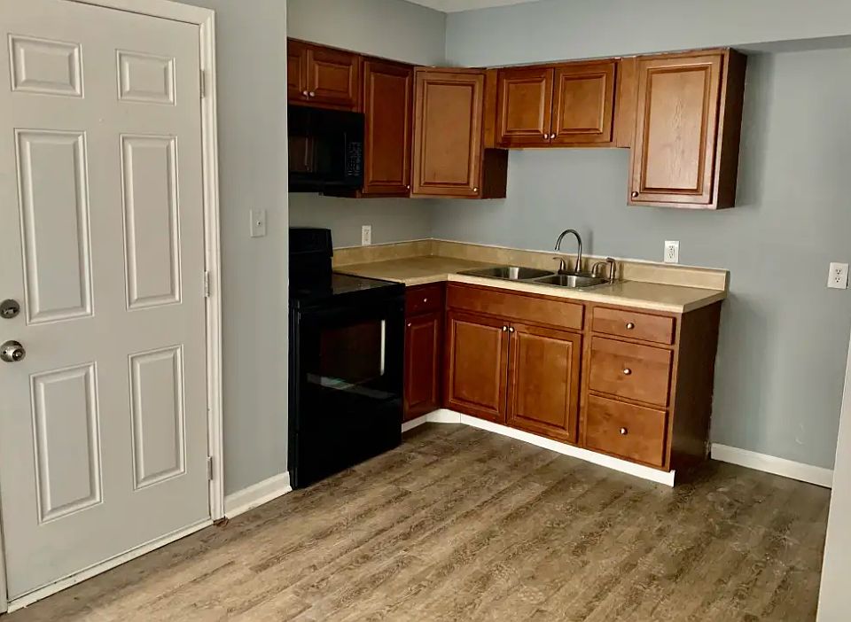 1st image of 1631 Glenside Dr #1641A