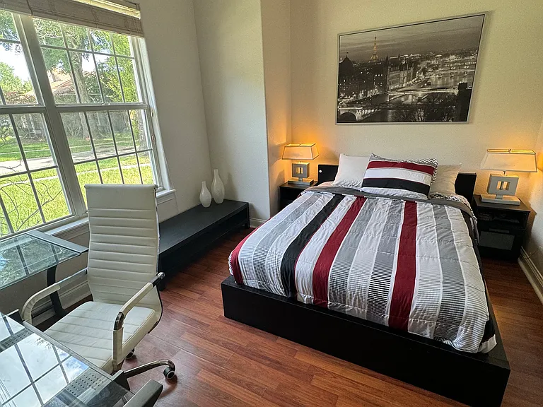 Bedroom #2 Queen Size, private full bathroom