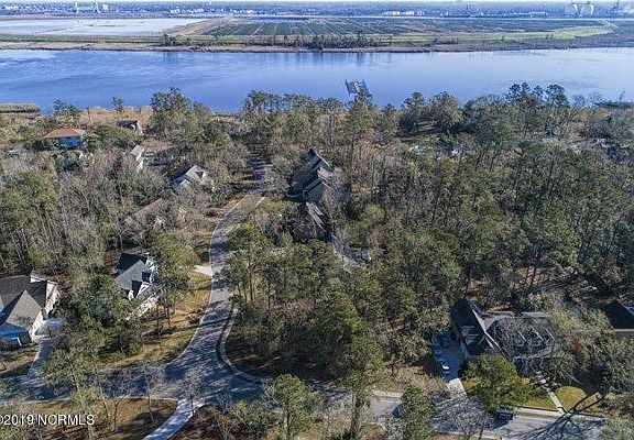 5th image of 10226 Mariners Cove Ct