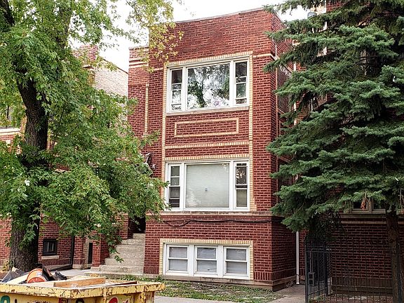 4th image of 4245 N Sacramento Ave