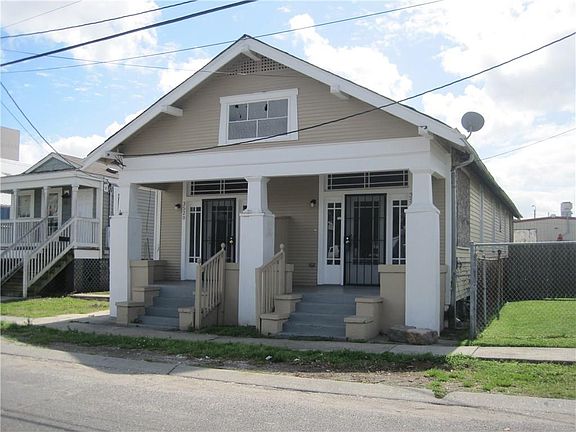 3rd image of 3520-22 Dhemecourt St