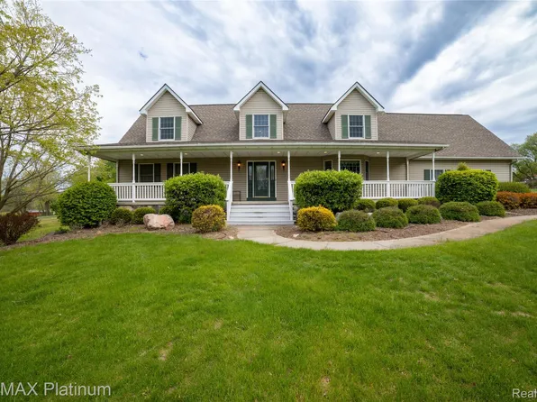 12987 Holtforth Rd, Fenton, MI 48430