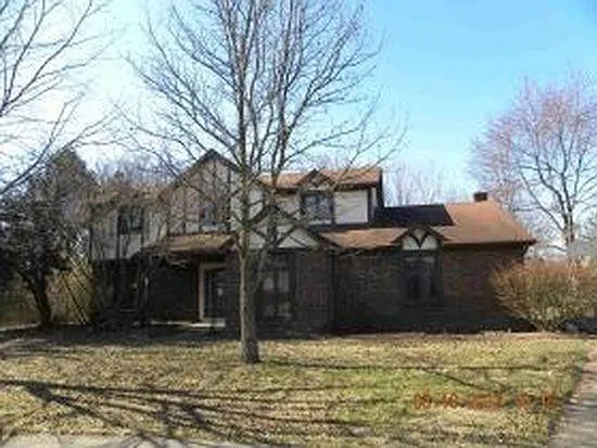 659 Glastonbury Ct — Photo 1