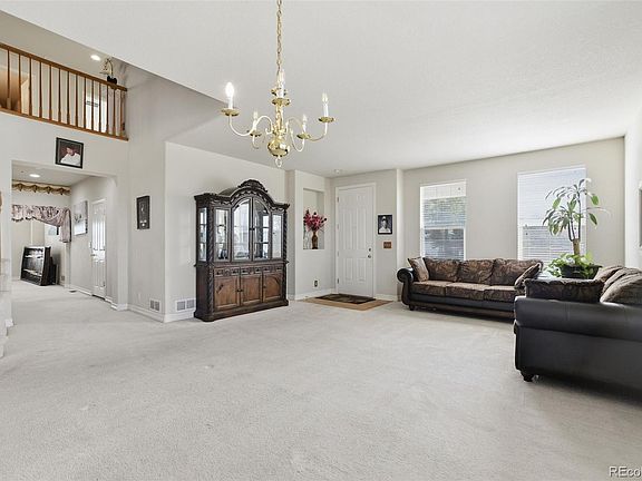 5th image of 13701 Leyden Street