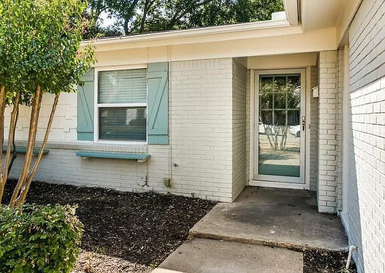 3612 Winston Rd — Photo 2