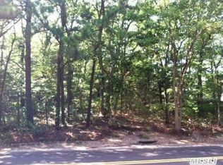 148 Middle Island Rd, Medford, NY 11763