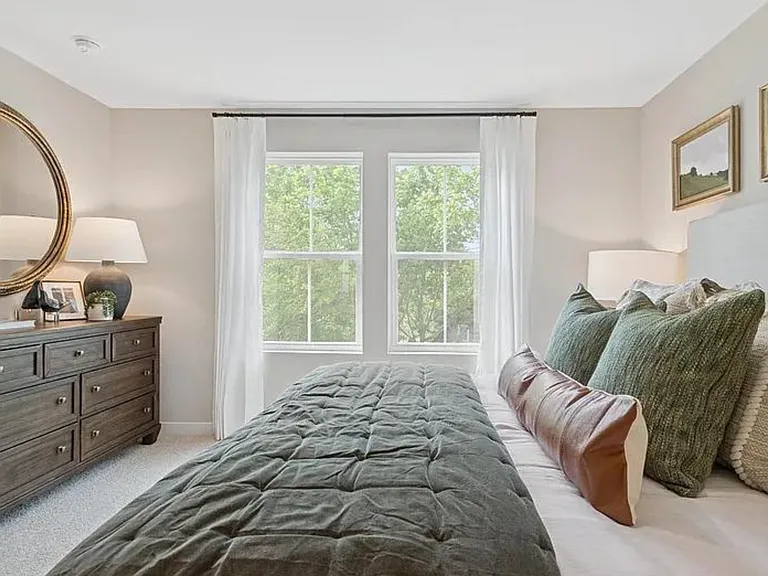 51 Silverbell Ave — Photo 18