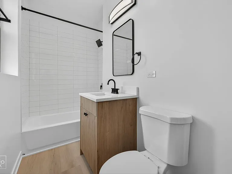 2139 W Lunt LLC — Photo 25