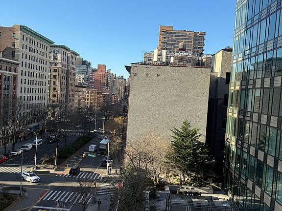 5th image of 250 W 100th St #600