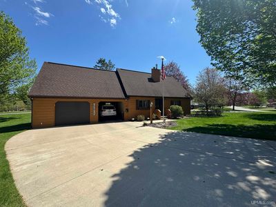 102 Forest Dr, Norway, MI, 49870