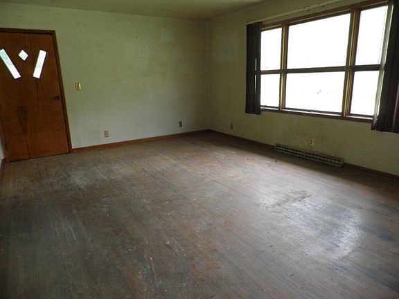 4th image of 2436 County Road 15