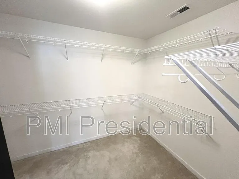 15606 Wolfboro Rd — Photo 11