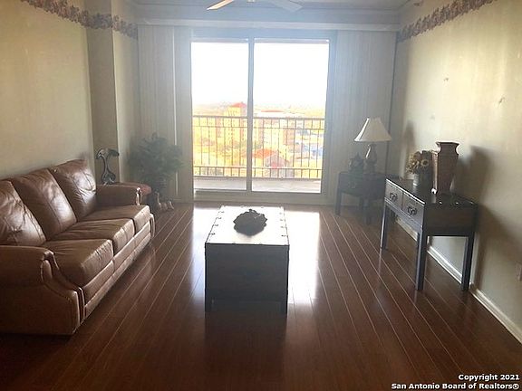 4th image of 1 Towers Park Ln APT 1809