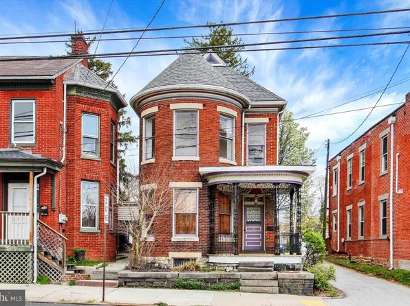 407 Carlisle St, Hanover, PA 17331