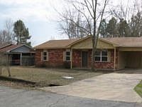 2nd image of 205 Nancy Ln