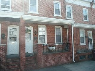 2nd image of 614 N Harrison St