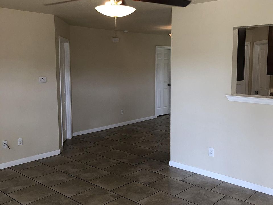 2nd image of 302 Shirley Dr