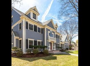 10 Grove St, Winchester, MA 01890