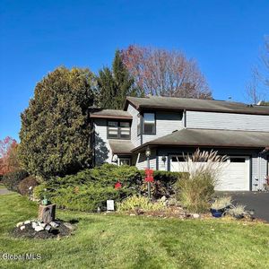 102 Meadowbrook Drive, Slingerlands, NY, 12159