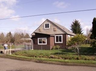 92375 E Rd, Astoria, OR 97103