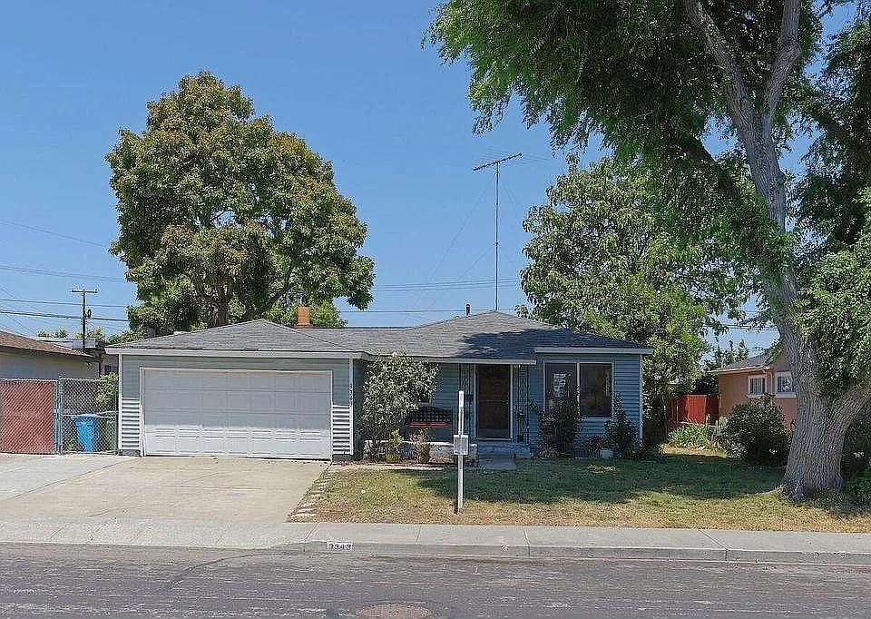1st image of 3343 Vincent Dr