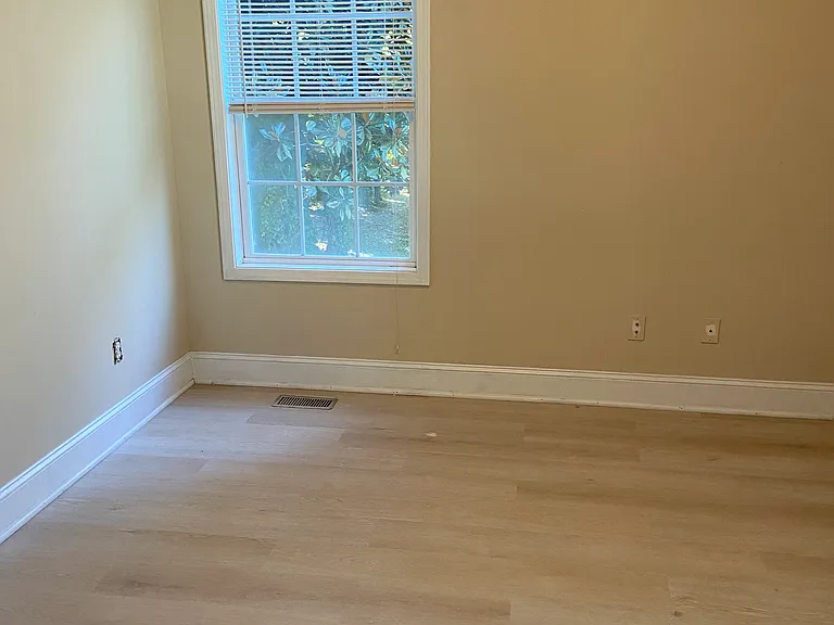 1456 Kennesaw Dr NW — Photo 8