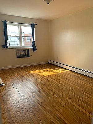 3rd image of 861 Revere Ave #3
