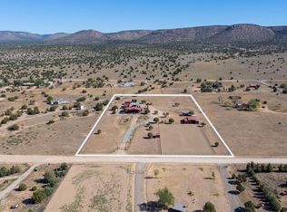 610 W Valleri Ann Rd, Paulden, AZ 86334