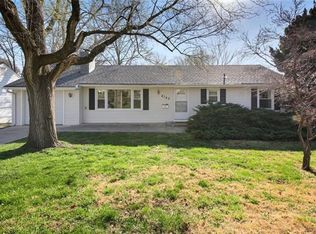 8343 Marty St, Overland Park, KS 66212