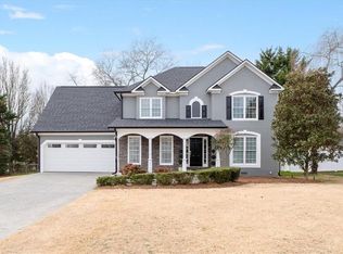 11 Foxfire Ln SW, Cartersville, GA 30120