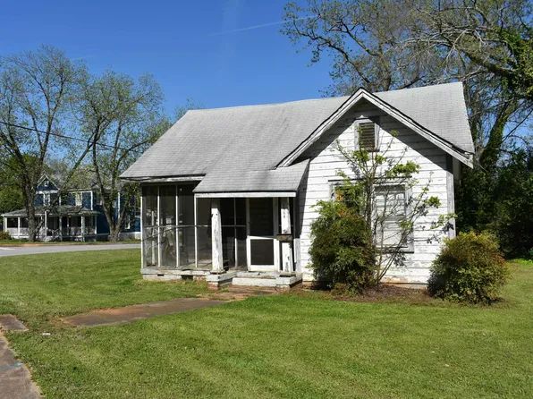 1001 E Frederick St, Gaffney, SC 29340