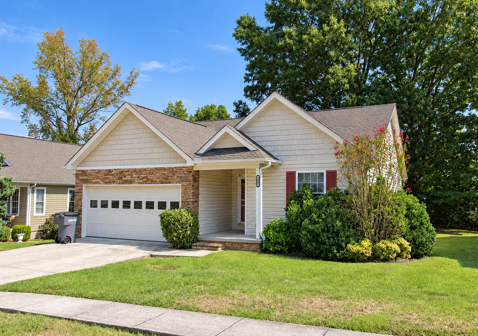 3-Bedroom Home with Vaulted Ceilings, Fenced Backyard and Garage — Photo 1
