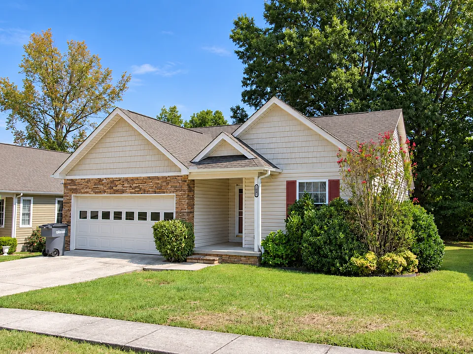 1635 Bobby Nichols Dr
