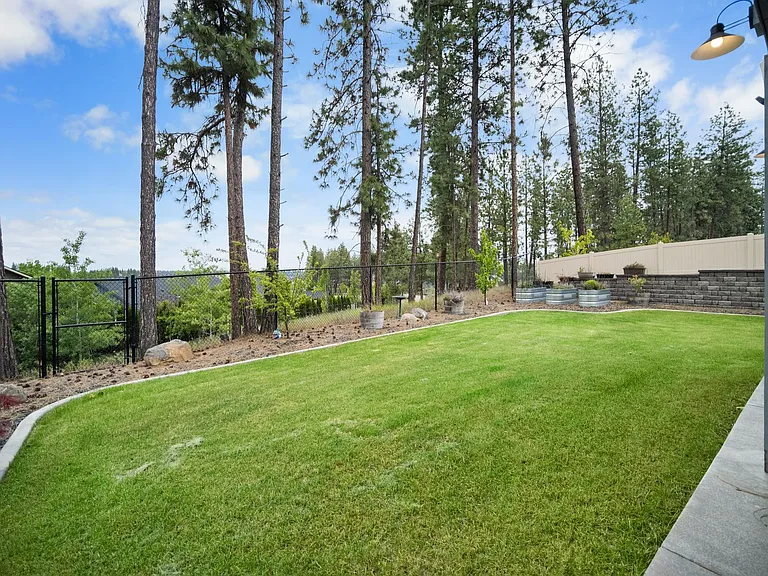 7153 S Parkridge Blvd — Photo 11